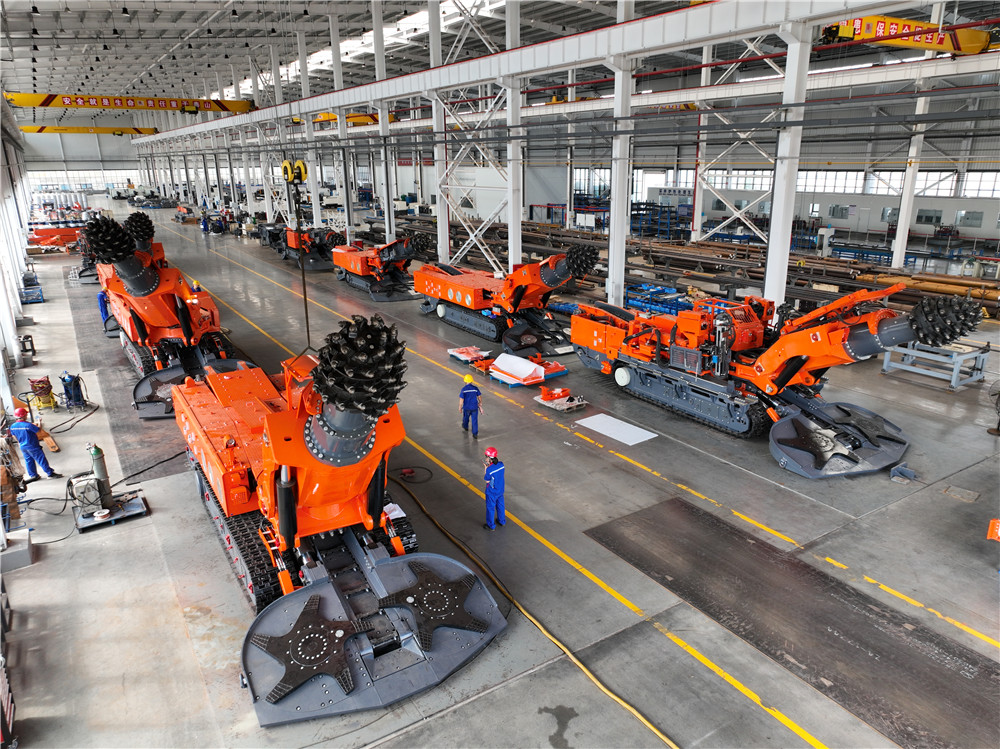 掘進(jìn)機(jī)生產(chǎn)車(chē)間